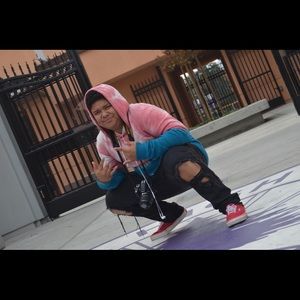 Meet your Posher, Sebastian